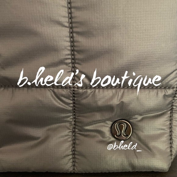 lululemon Quilted Grid Crossbody Bag in Black Neutral 5L Vol. Brand New NWT - Picture 9 of 16